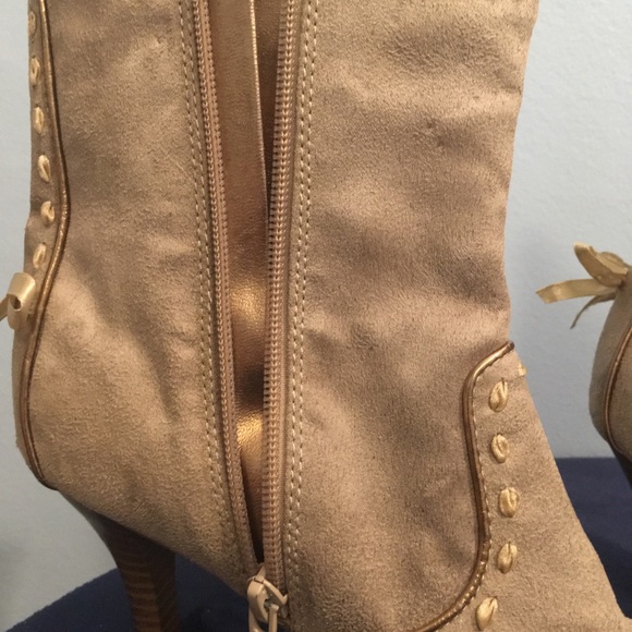 Predictions Tan Size 6.5 Suede Boots - Picture 4 of 8